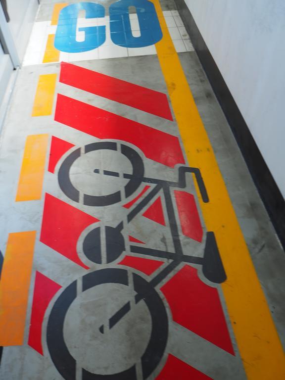 מלון Phuket Art-C House מראה חיצוני תמונה